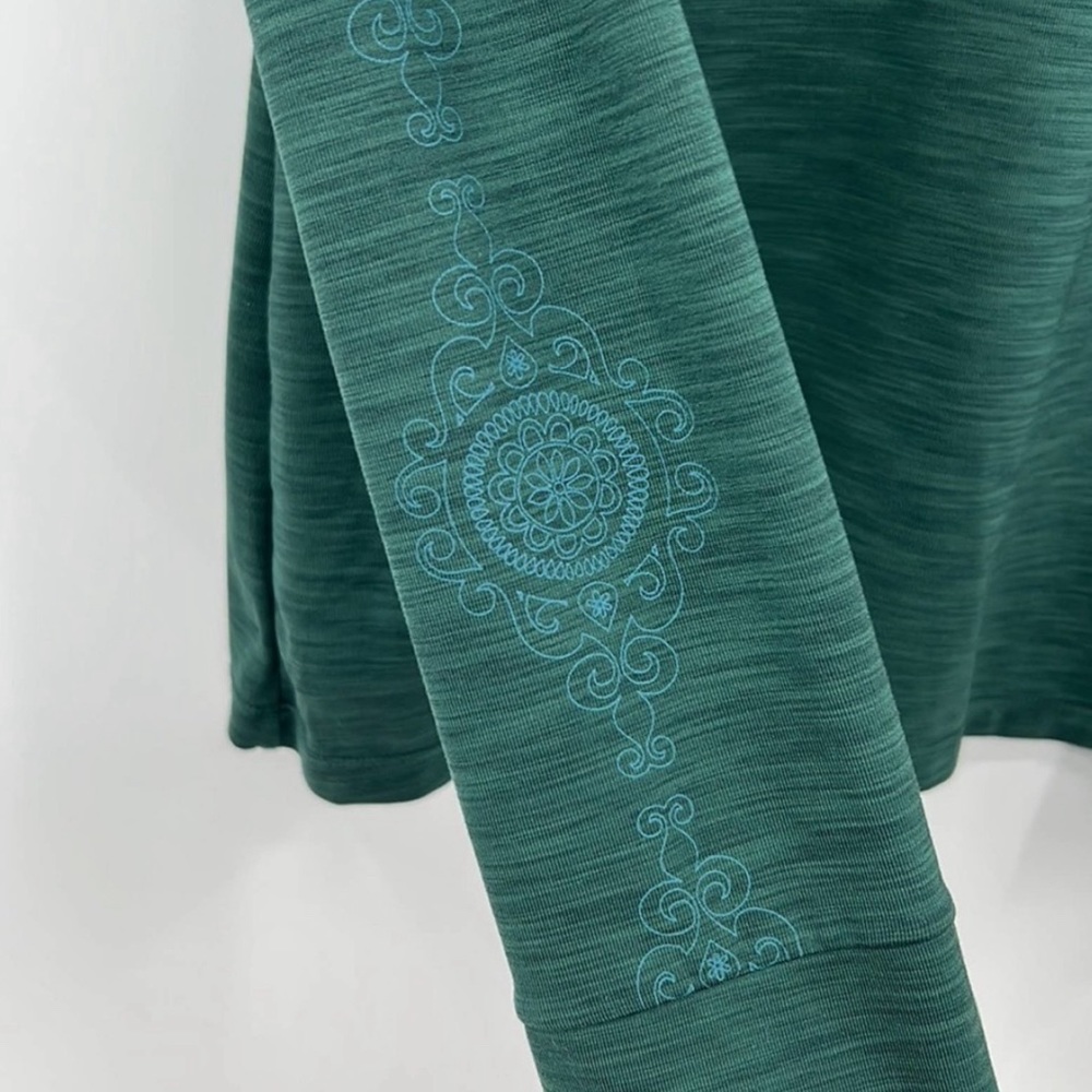 Prana Dark Green Long Sleeve Athletic Top with Artistic Print on Arms Size XS - Picture 5 of 7